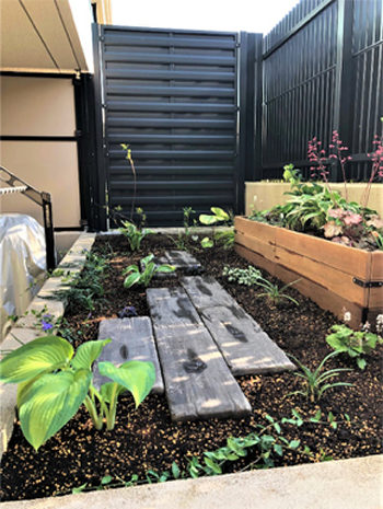 マンションの専有庭植栽スペース